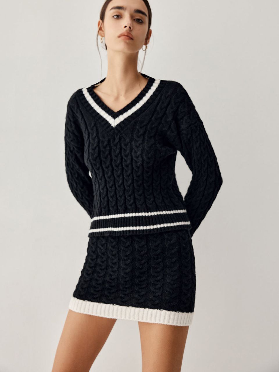 Zopfmuster-Pullover mit Rock